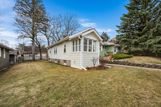 1244 Hartford Avenue, Saint Paul, MN 55116