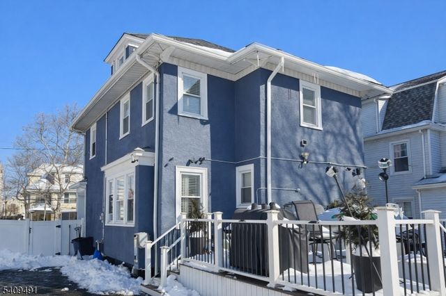 98 Weequahic Ave, Newark City, NJ 07112