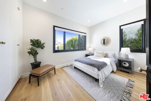 123 S Kilkea Drive, Los Angeles, CA 90048