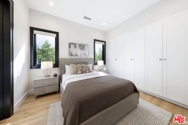 123 S Kilkea Drive, Los Angeles, CA 90048