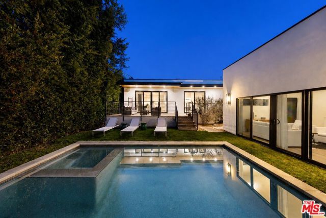 123 S Kilkea Drive, Los Angeles, CA 90048