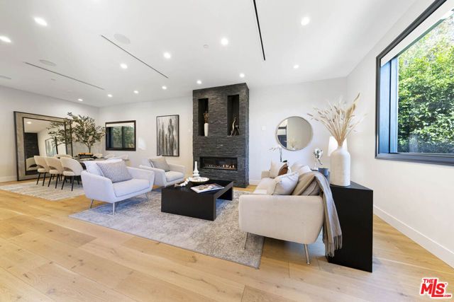 123 S Kilkea Drive, Los Angeles, CA 90048