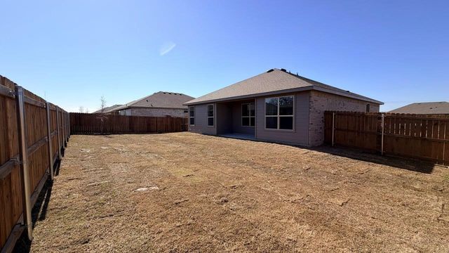 909 BOLL WEEVIL Drive, Cleburne, TX 76031