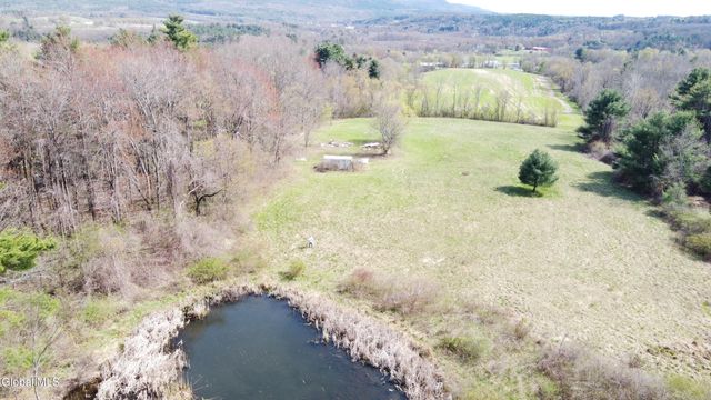 31 Sterup Drive, Pittstown, NY 12180