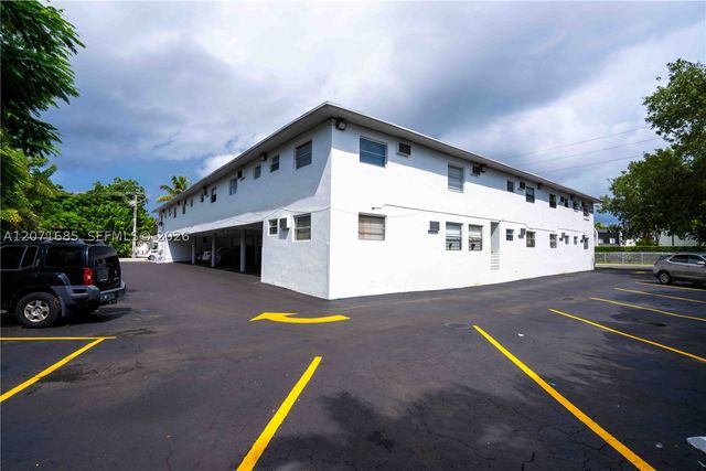 6650 Miller Dr 19, South Miami, FL 33155