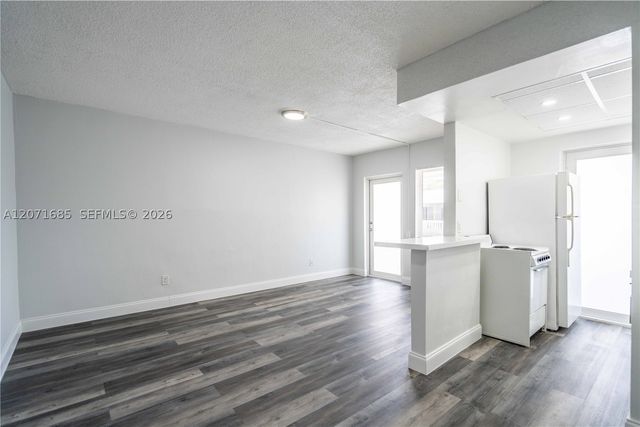 6650 Miller Dr 19, South Miami, FL 33155