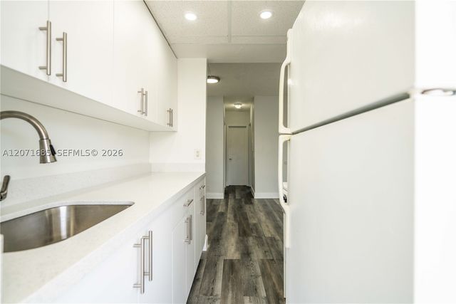 6650 Miller Dr 19, South Miami, FL 33155