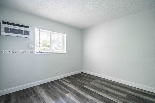 6650 Miller Dr 19, South Miami, FL 33155