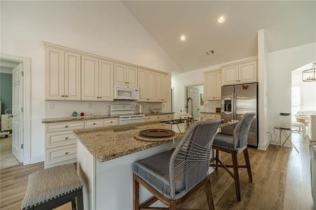 2301 Twin Oak Place, Monroe, GA 30656