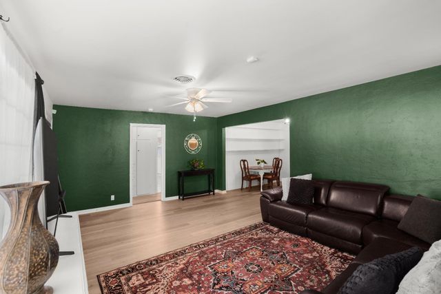 920 Taber Ave, Yuba City, CA 95991