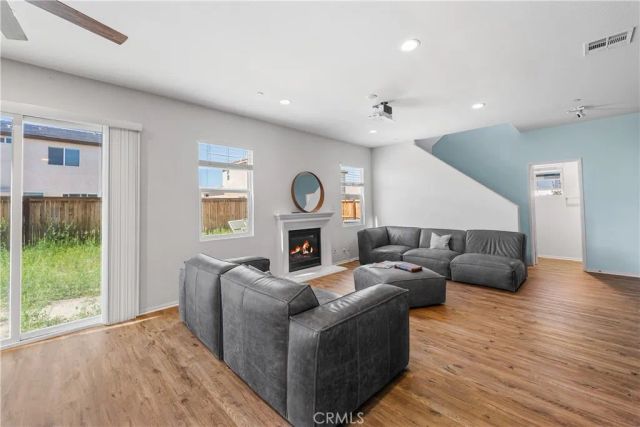 2517 San Madrid Way, Rosamond, CA 93560