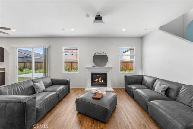 2517 San Madrid Way, Rosamond, CA 93560