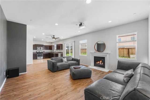 2517 San Madrid Way, Rosamond, CA 93560