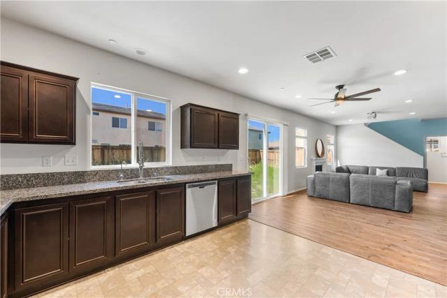2517 San Madrid Way, Rosamond, CA 93560