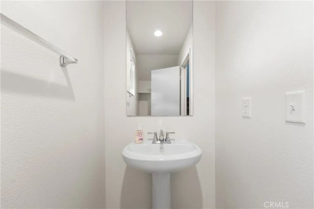 2517 San Madrid Way, Rosamond, CA 93560