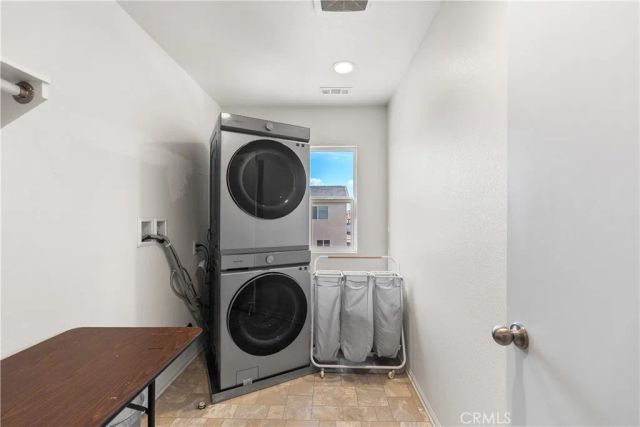 2517 San Madrid Way, Rosamond, CA 93560