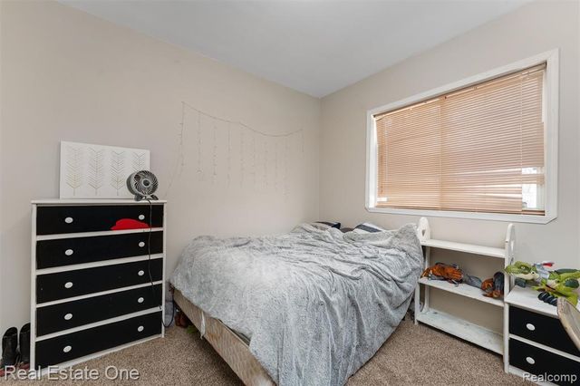 27811 Gilbert Drive, Warren, MI 48093