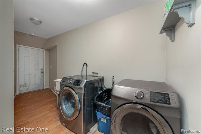 27811 Gilbert Drive, Warren, MI 48093