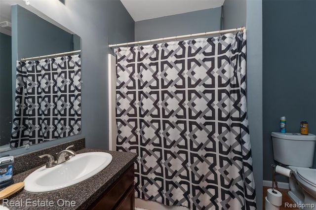 27811 Gilbert Drive, Warren, MI 48093