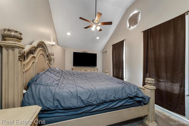 27811 Gilbert Drive, Warren, MI 48093