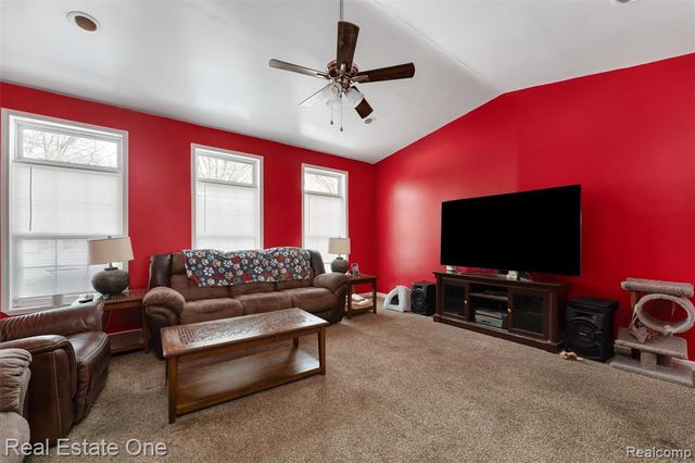 27811 Gilbert Drive, Warren, MI 48093