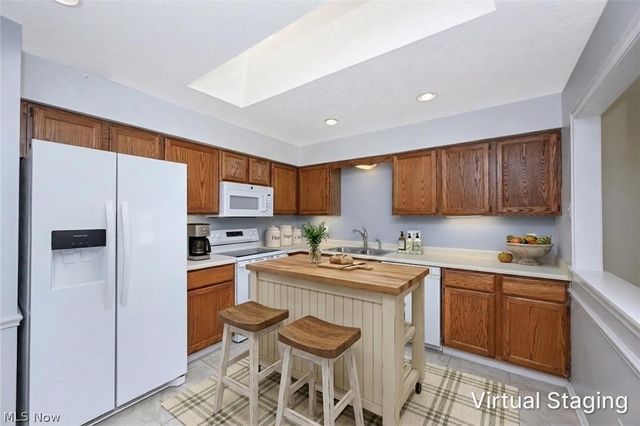 839 Sutton Place, Akron, OH 44313