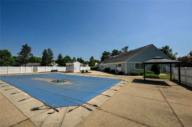 839 Sutton Place, Akron, OH 44313