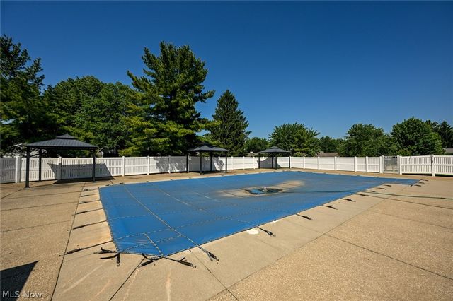 839 Sutton Place, Akron, OH 44313