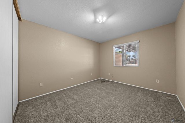 1420 E Sunset Ct, Yuma, AZ 85364