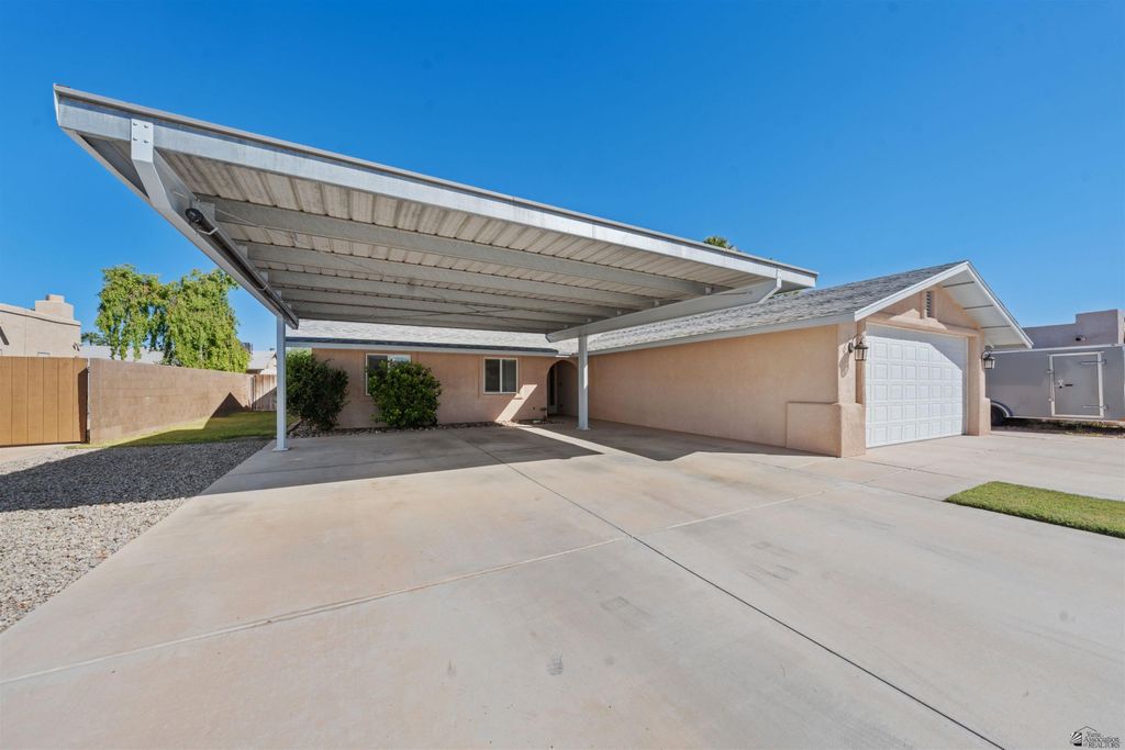 1420 E Sunset Ct, Yuma, AZ 85364