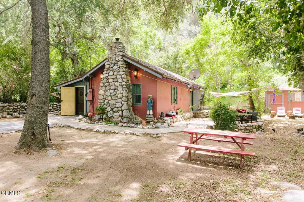 Image 1 of property listing at 11 N San Gabriel Canyon Road, Azusa, CA 91702