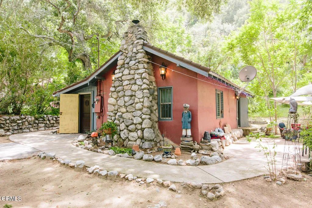 Image 28 of property listing at 11 N San Gabriel Canyon Road, Azusa, CA 91702