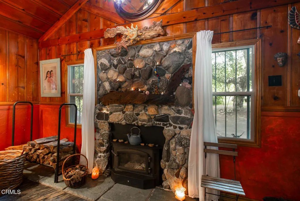 Image 7 of property listing at 11 N San Gabriel Canyon Road, Azusa, CA 91702