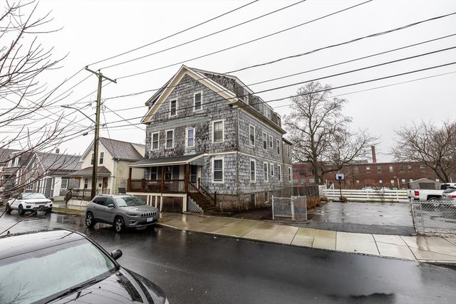 151 Cedar St, New Bedford, MA 02740
