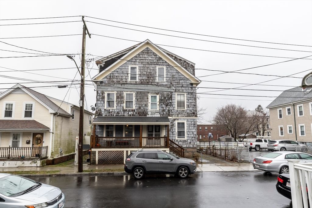 151 Cedar St, New Bedford, MA 02740