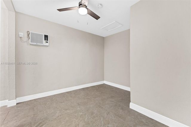 157 Curtiss Pkwy, Miami Springs, FL 33166