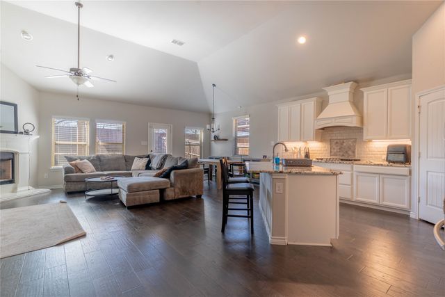 1000 Lake Sierra Way, Little Elm, TX 75068