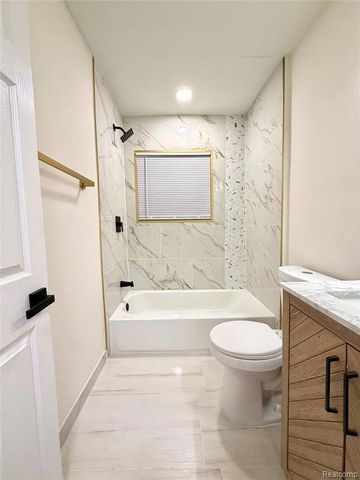 9550 Heyden Street, Detroit, MI 48228