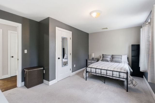 5 Fairview Rd, Peabody, MA 01960