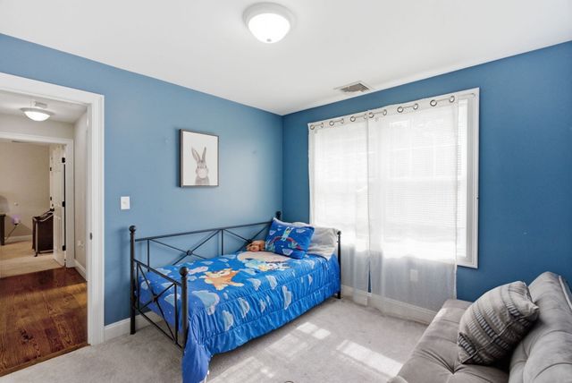 5 Fairview Rd, Peabody, MA 01960