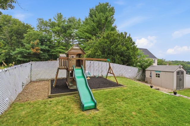 5 Fairview Rd, Peabody, MA 01960