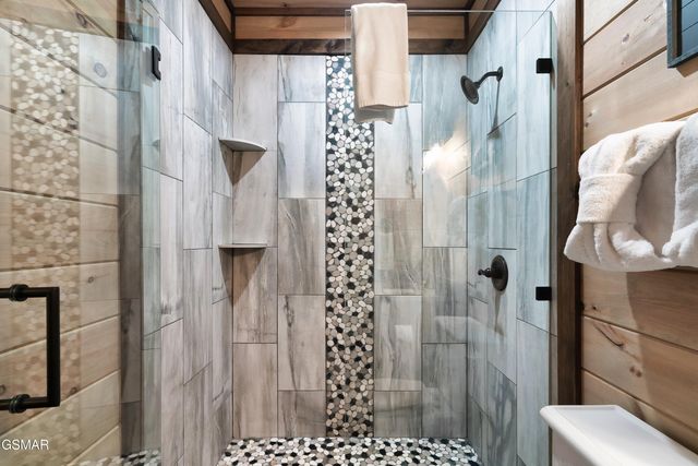 842 Vixen Run, Gatlinburg, TN 37738