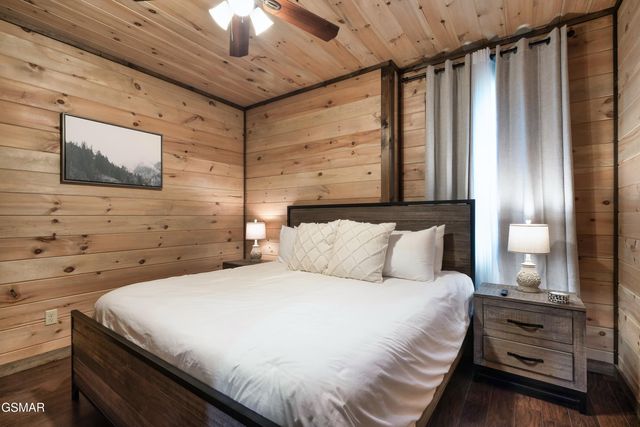 842 Vixen Run, Gatlinburg, TN 37738