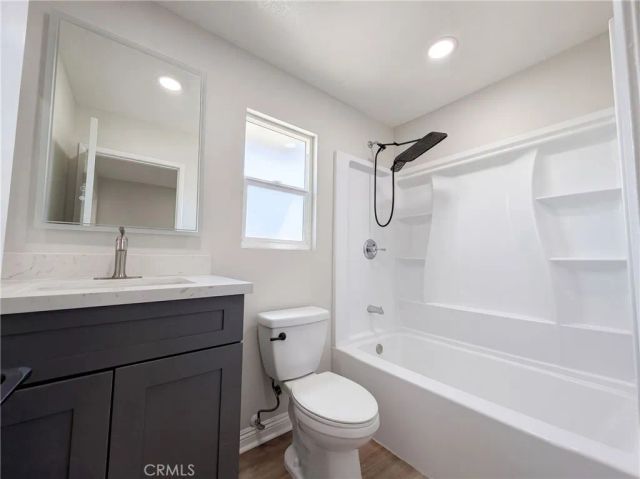 2371 W Via Bello, Rialto, CA 92377