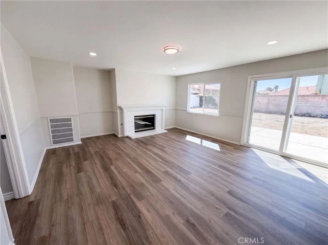 2371 W Via Bello, Rialto, CA 92377