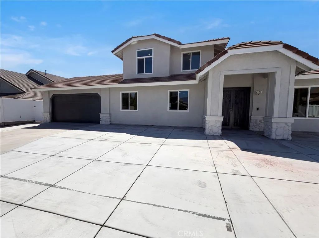 2371 W Via Bello, Rialto, CA 92377