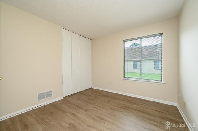 7 Carriage Place, Edison, NJ 08820