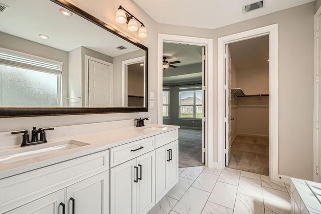 2008 Bristol Cliff Lane, Pearland, TX 77089