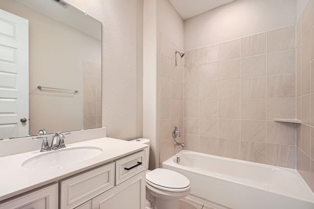2008 Bristol Cliff Lane, Pearland, TX 77089