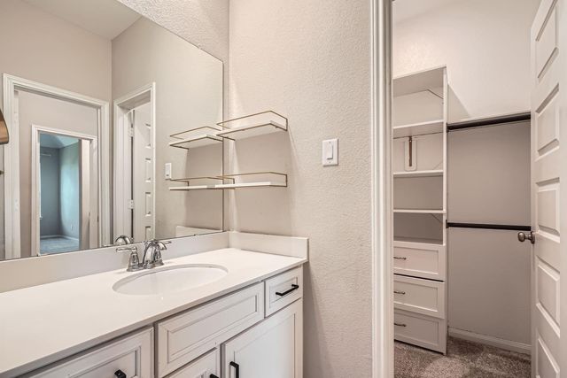 2008 Bristol Cliff Lane, Pearland, TX 77089